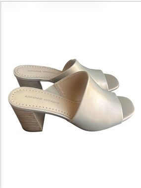 Adrienne Vittadini Albi Cream Block Heel Slide Sandals Women’s 8